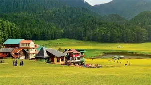 Srinagar Dal Lake Honeymoon Package